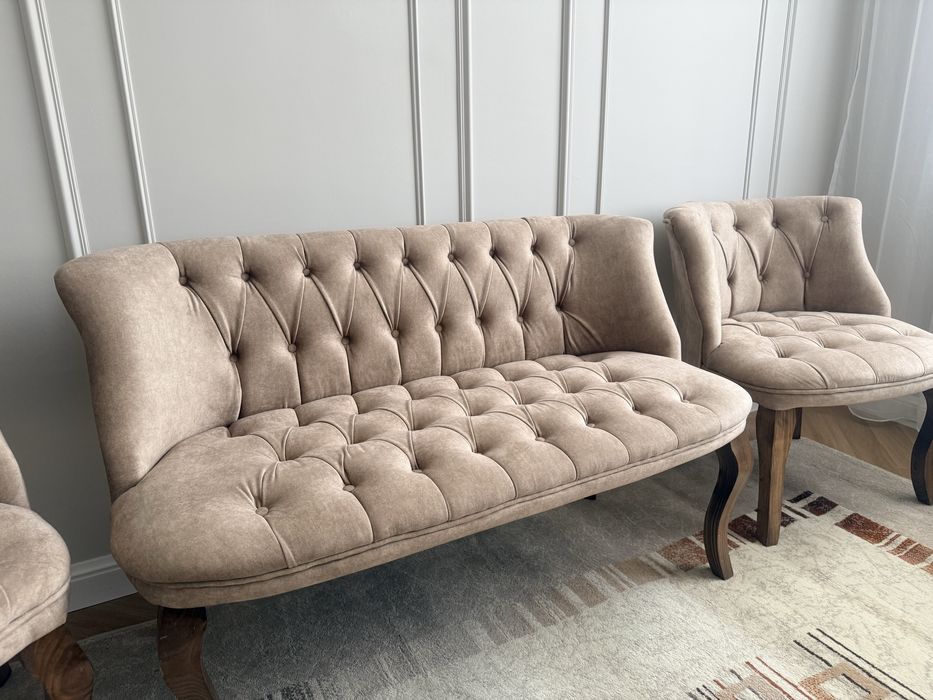 Диван и 4 кресла