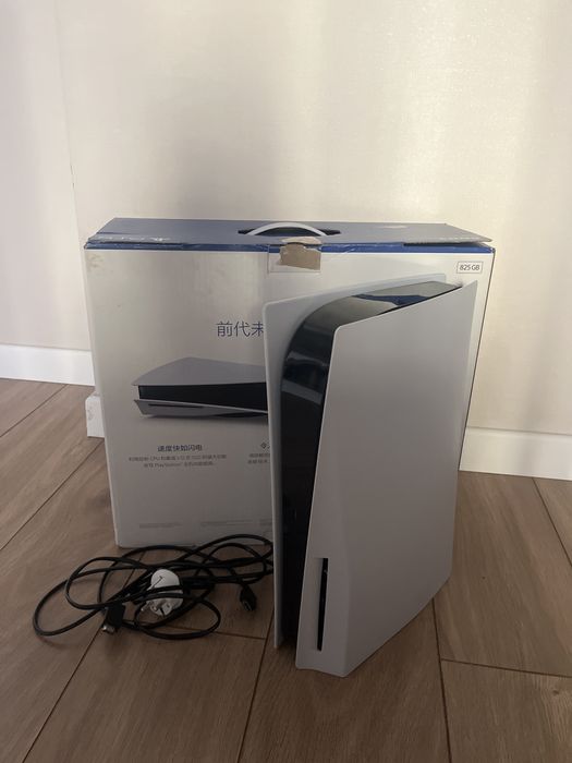 Плестейшн 5 срочно торг есть