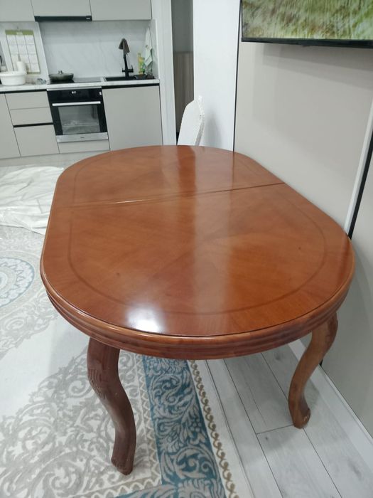 Продам Стол дубовый