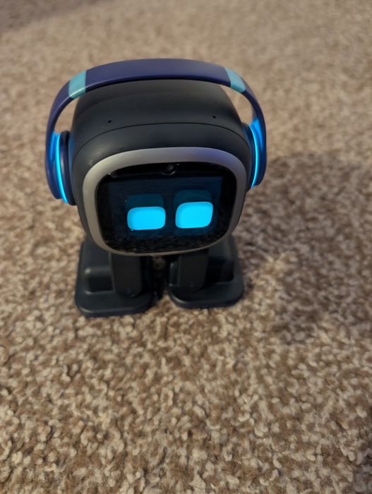 Robot Emo, AI Desktop Pet, Living.AI