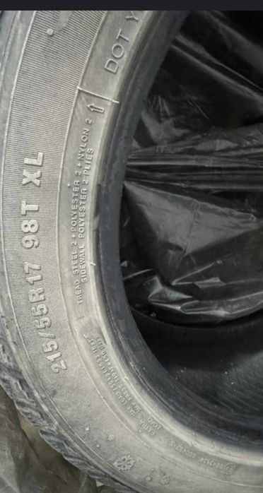 Продам комплект зимних шин