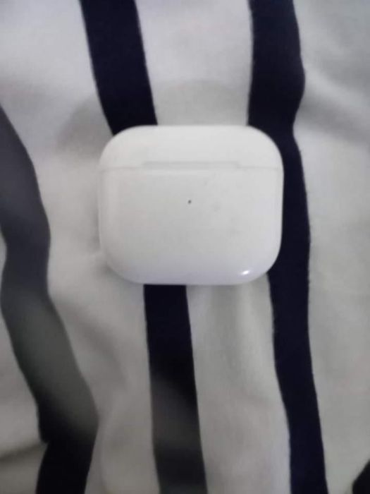 Airpods pro 8 тысяч