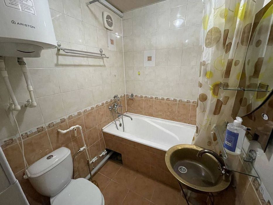 Sergeli metro yonida