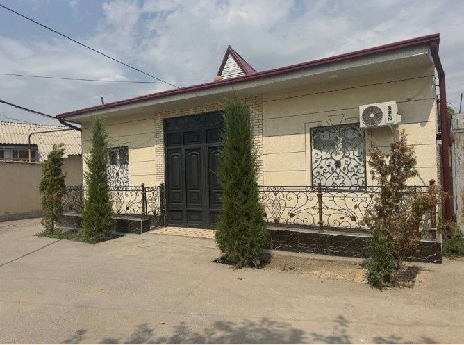 Продается коттедж 3х комнатный. Шумиловский городок. Метро Дустлик.