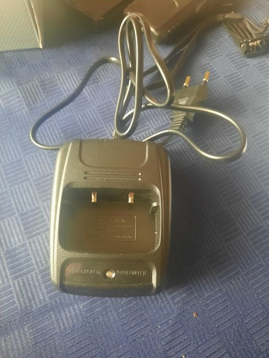 Продавам радиостанция Алофенк