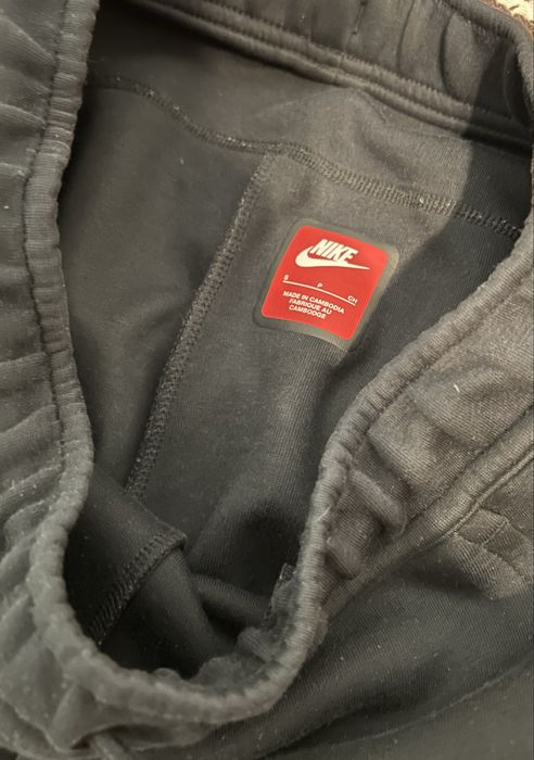 Pantaloni nike tech negri