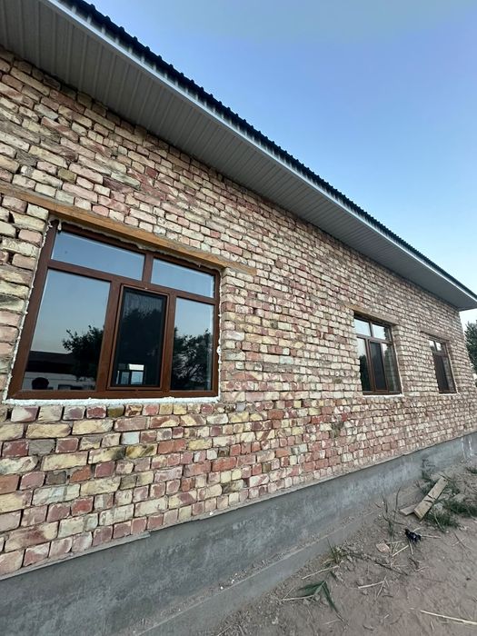 Толық бітпеген сапалы материалдан салынған үй сатылады