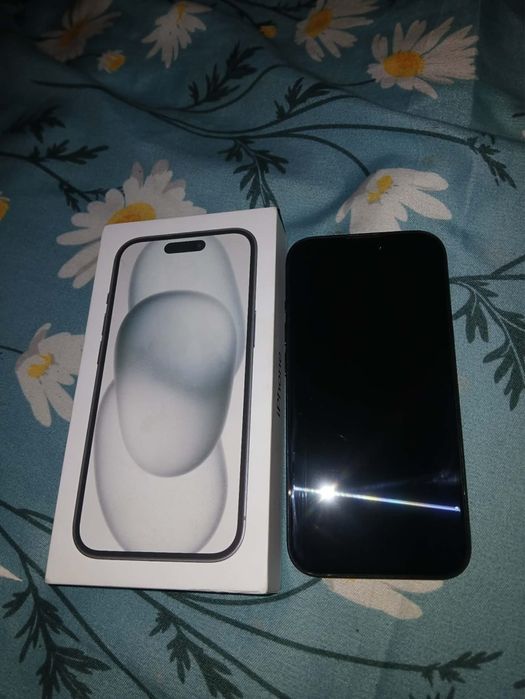 Vand iphone 15 nou