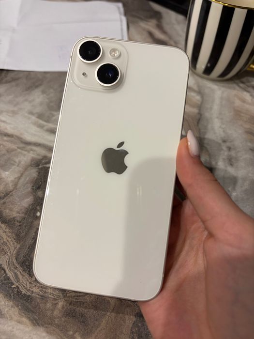 Iphone  14. бял.