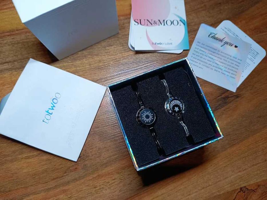 Различни варианти TOTWOO гривни за влюбени - Дизайнерска серия