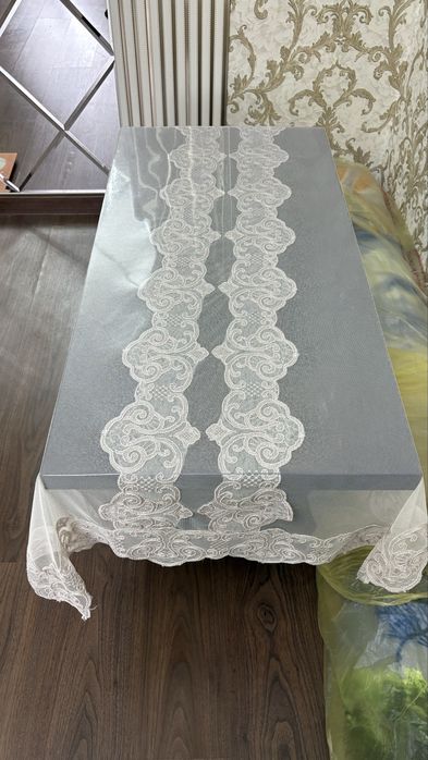 Продается журнальный столик новый