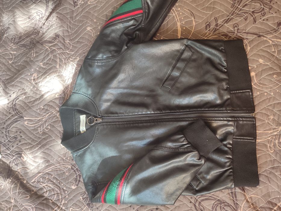 Кожаный пиджак на мальчика