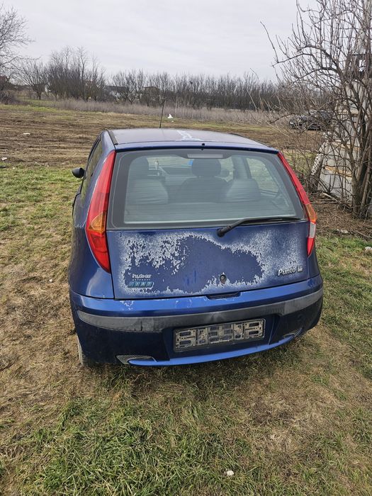 Dezmembrez Fiat punto 2005 1.2 benzina