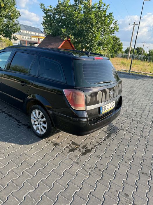 Vand opel 1.9 in stare perfecta