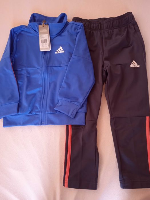 Спортен комплект Adidas за момче 4-5 години