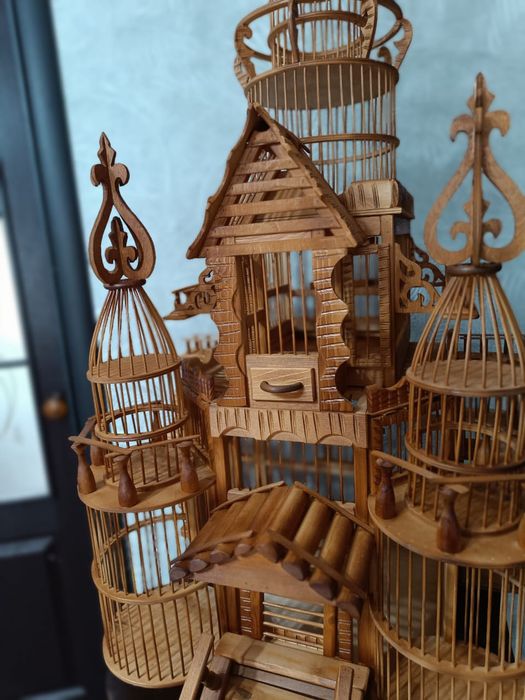 деревянная клетка для птиц