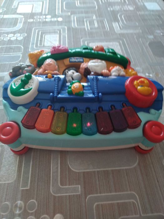 Детски играчки: интерактивни и за бутане- 5 Броя