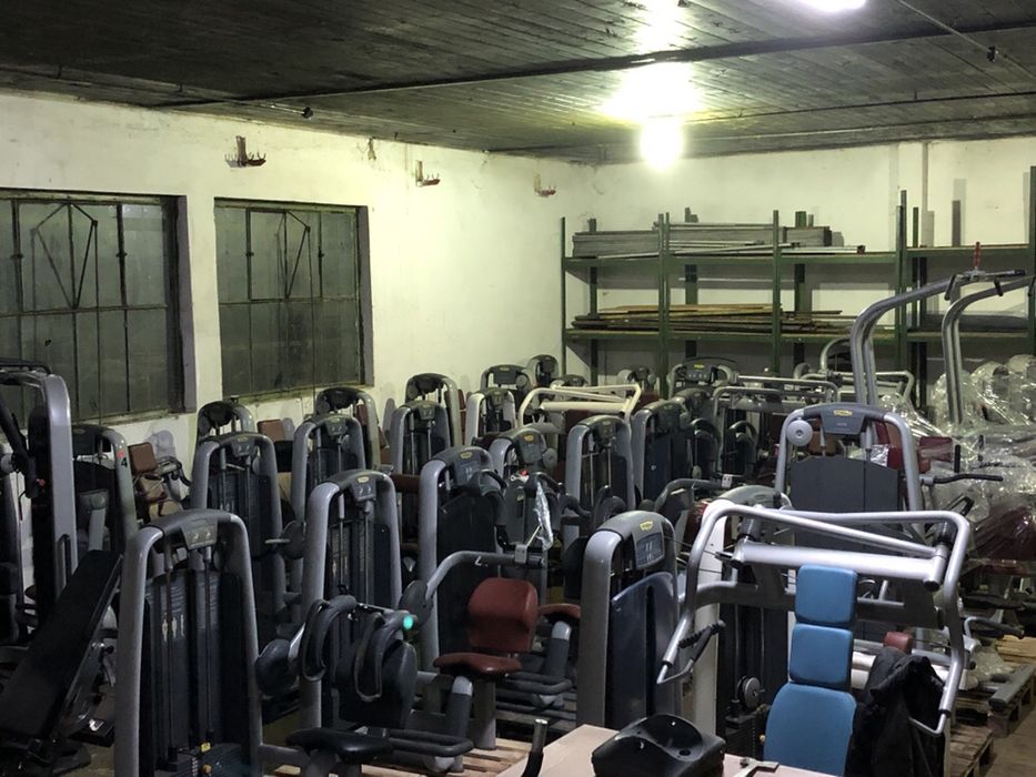 Depozit aparate fitness technogym