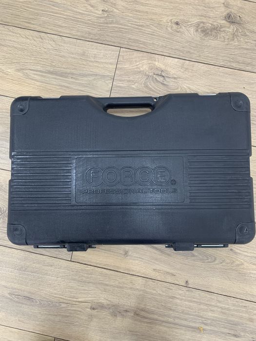Продам набор инструментов Force оригинал