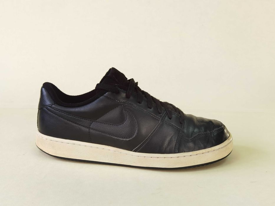 Adidasi  PIELE Blazer ghete barbati 42 43  NIKE Air force -Indonesia