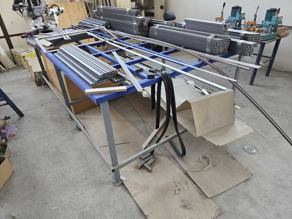 Стол для стекла и козлы