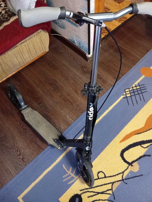 Самокат детский раскладной.