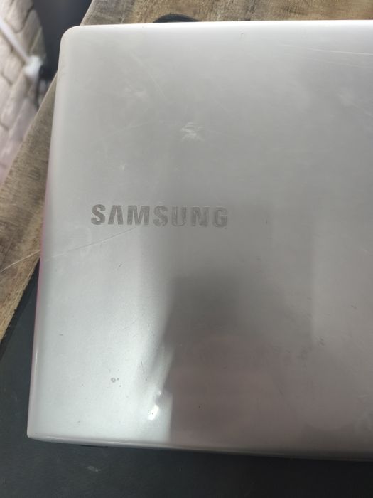 Продается Ноутбук Intel Core i3 / 4ГБ ОЗУ / Windows 10