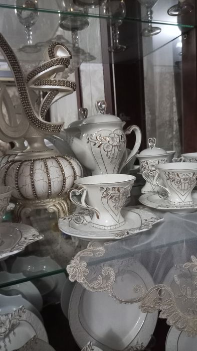 Kamot burchelari stol stul idishla salfetkalari padarka