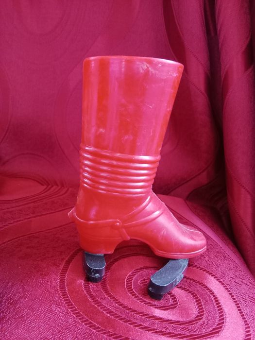 Сувениры СССР  МГУ, Ташкент - вазочка , замок для аквариума, сапожок