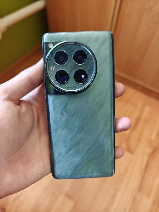 One plus 12 global