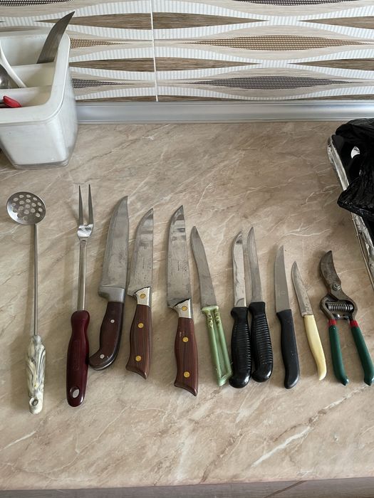 Продам соковыжемалку, нарезалки для овощей и кофемолку