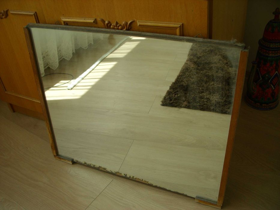 Огледала без и с рамка