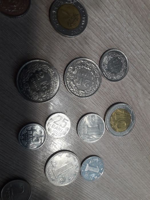 Продам набор монет