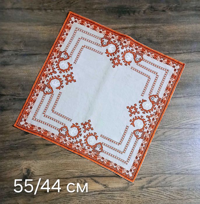 Бродирани карета