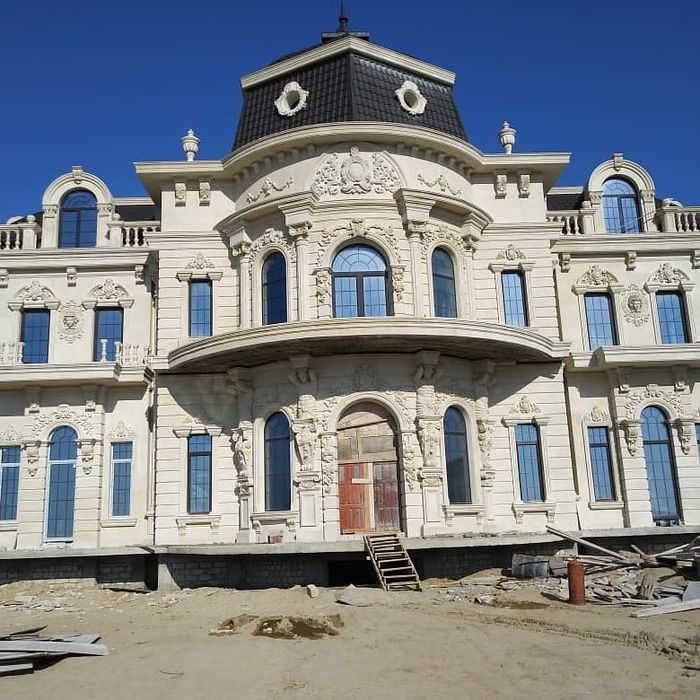 Травертин гранит мрамор балясины