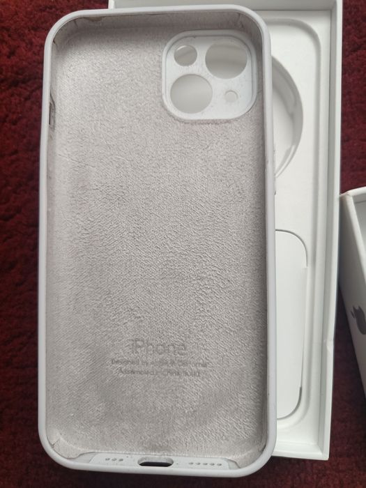 Продам iPhone 13