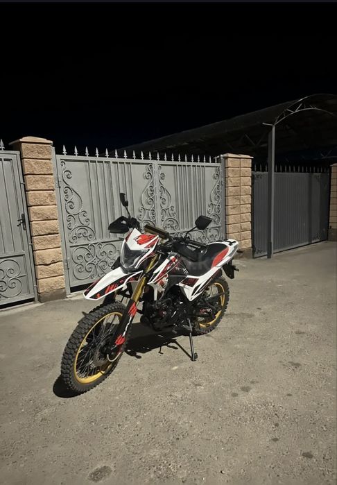 Мотоцикл эндуро горный