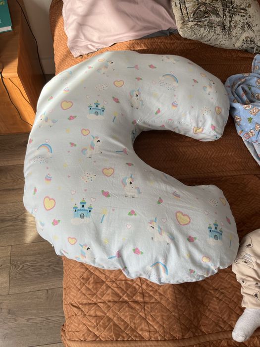 Продам подушку для кормления