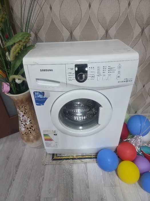 Продам машинку стиральную автомат