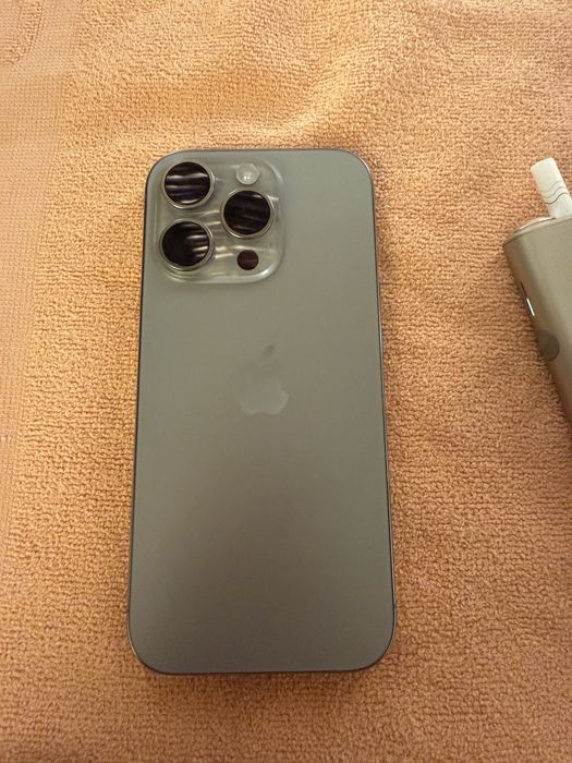 iPhone 16 pro 256GB silver