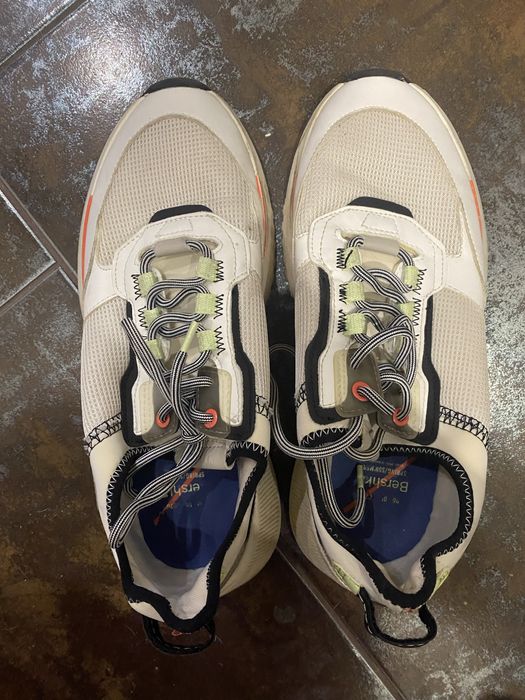 Обувки маратонки bershka nike