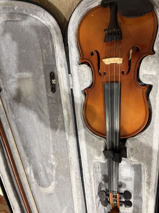 Продаётся скрипка 1/4