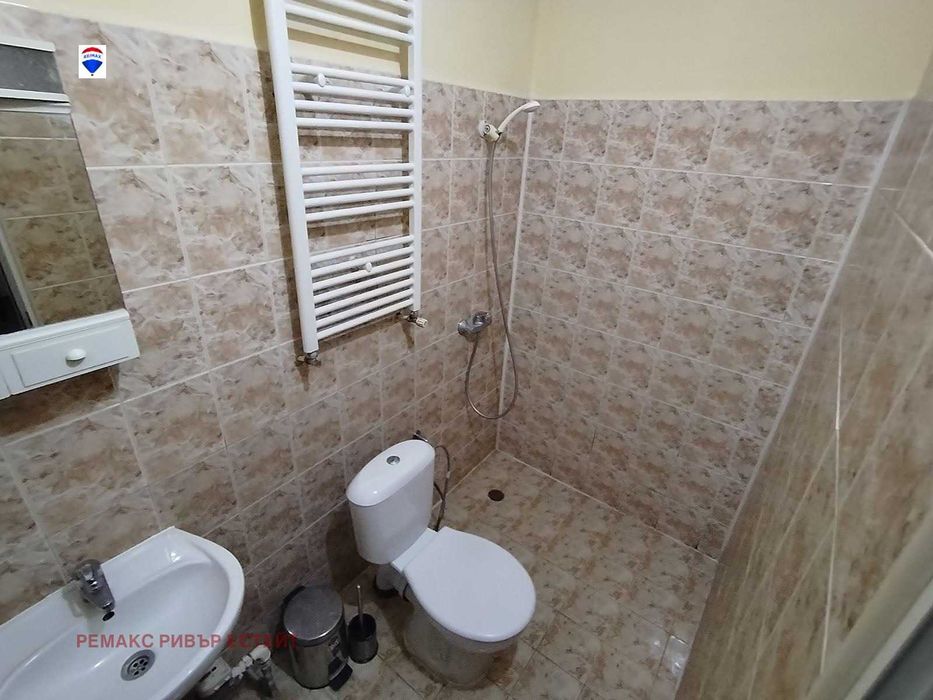 Дава се под наем  в Русе, Хъшове - 28 кв.м за 99.45 € - Снимка #3