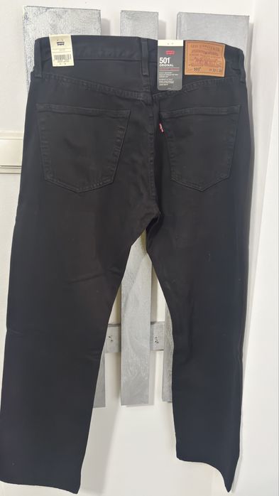 Blugi Levi’s slim fit