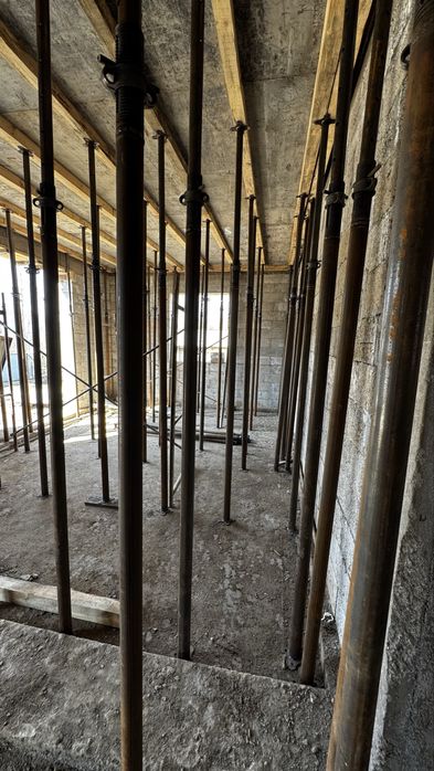 Струбцина домкрат / Опалубка фанера / Строительные леса аренда