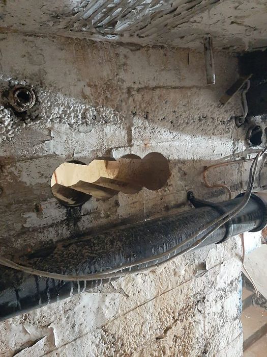 Алмазное бурение отверстий