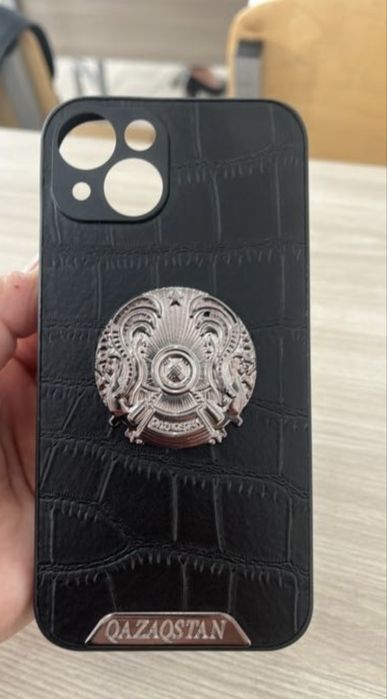 Продам чезлы на айфон 13
