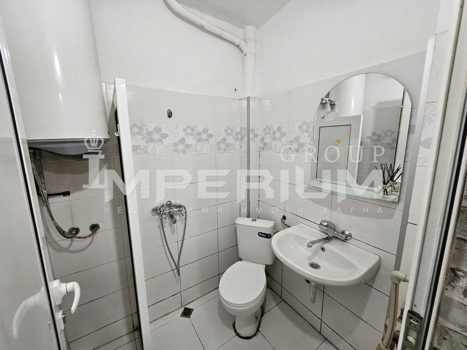 Дава се под наем Двустаен апартамент в Варна, Червен площад - 40 кв.м за 382.5 € - Снимка #8