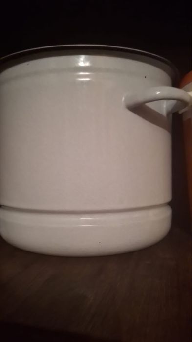 Микроволновка, ковер, самовар, посуда