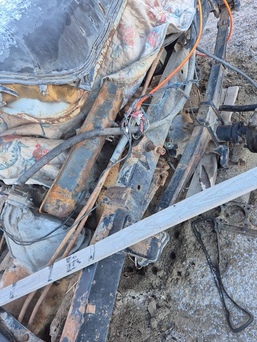 Запчасти на машину Уаз